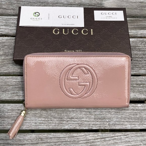 Gucci Handbags - 💯Authentic GUCCI Soho Zip Around Leather Wallet